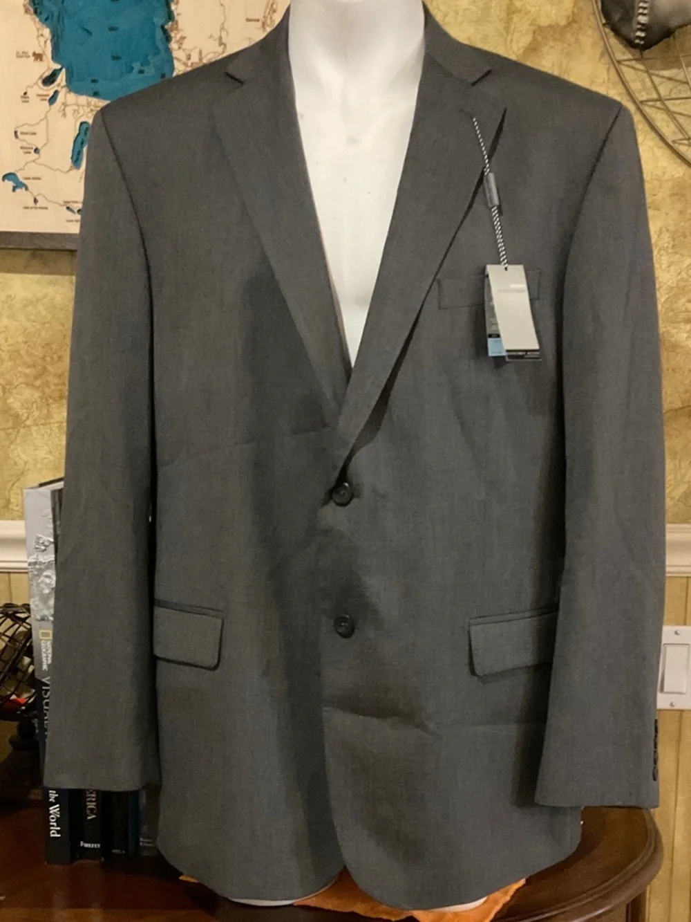 Geoffrey Beene Men's Charcoal Gray Two-Button Suit Jacket 48R NWT